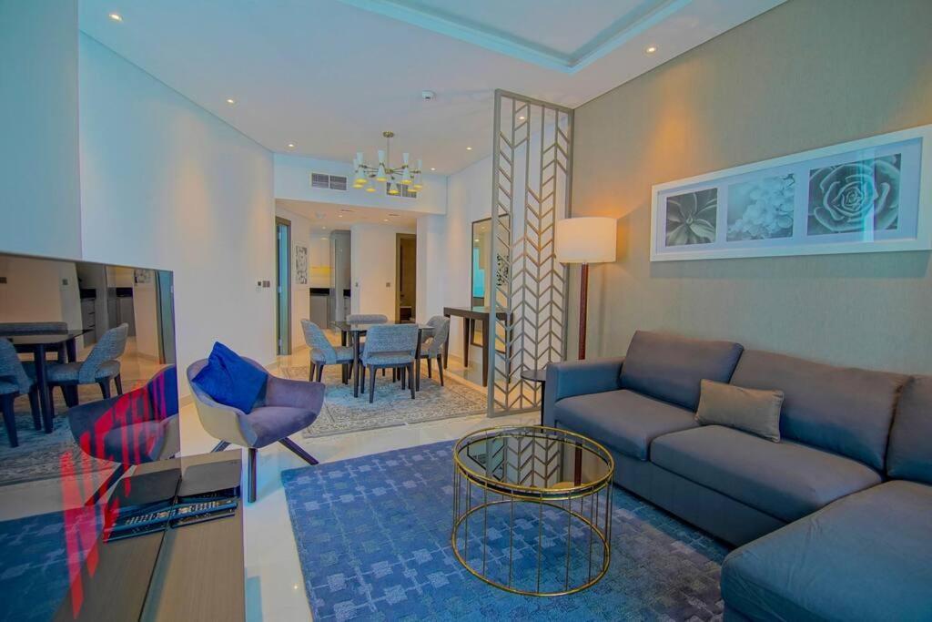 Luxury With A Canal View Dubai