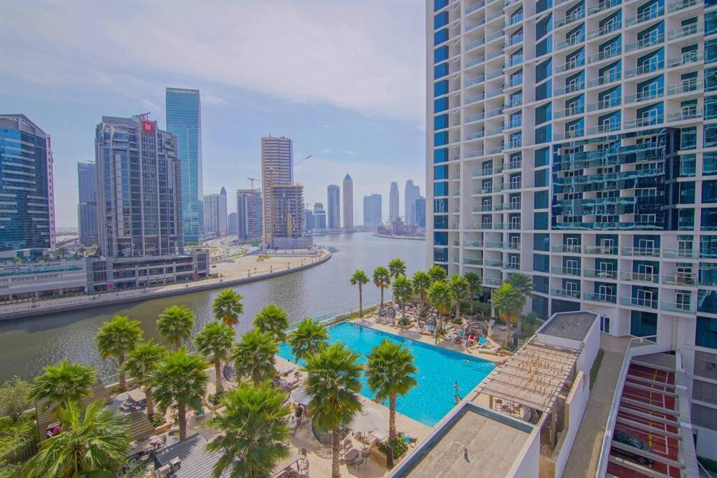 Luxury With A Canal View Apartment *