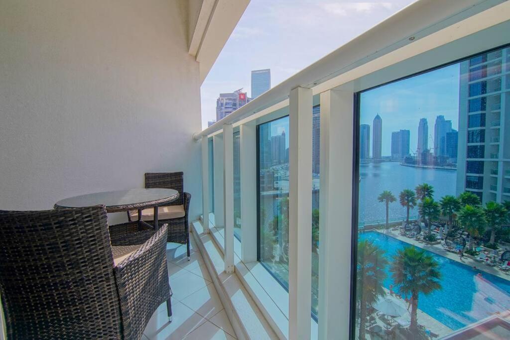Luxury With A Canal View Apartment *