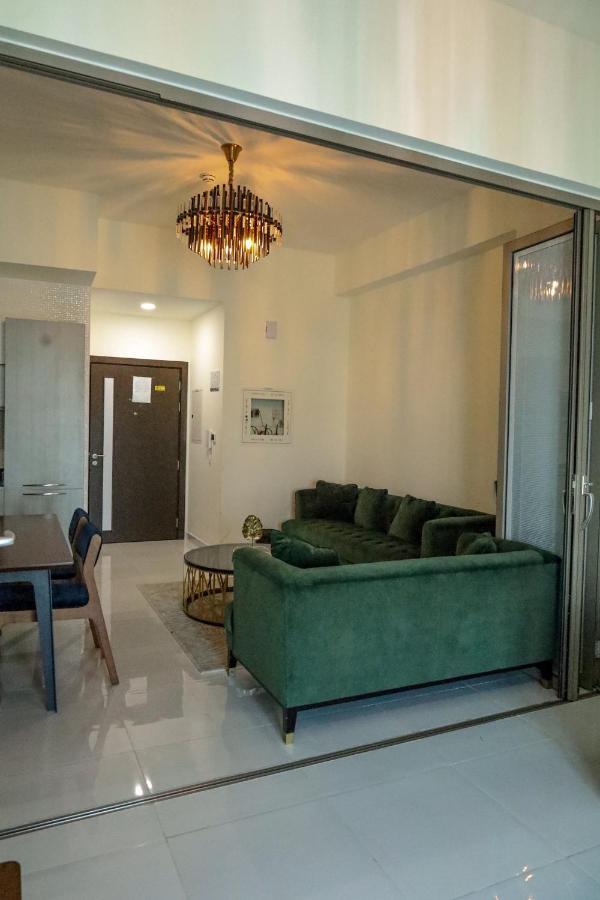 Luxury 1 Bedroom In Miraclz Tower By Danube Properties * Dubai