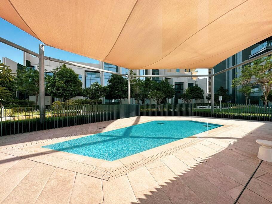 Magnificent Brand New Lux 3br Burj & Fountain View *