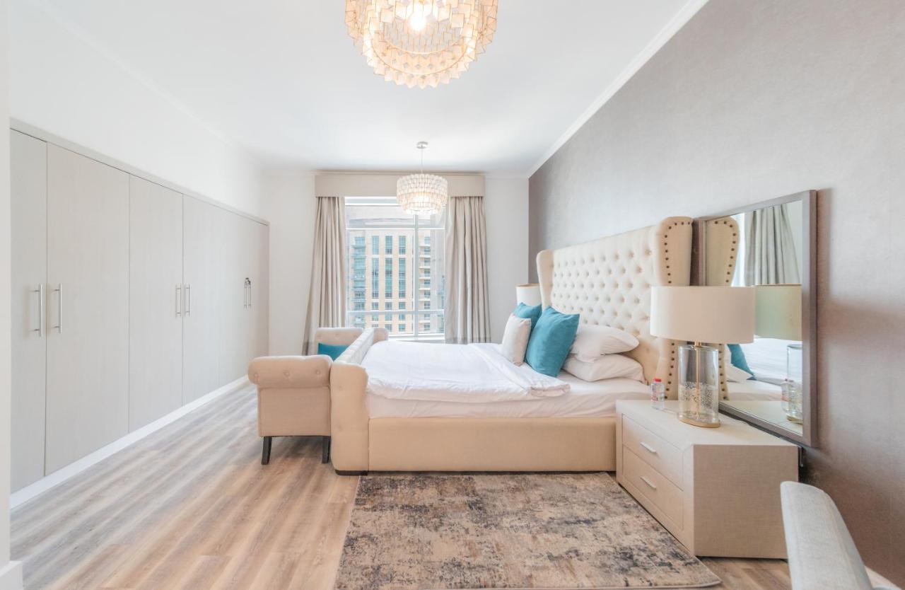 Daire Boutique Living - Burj Views - Renovated Dubai