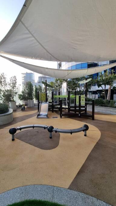Apartment Amazing Paramount D48 *