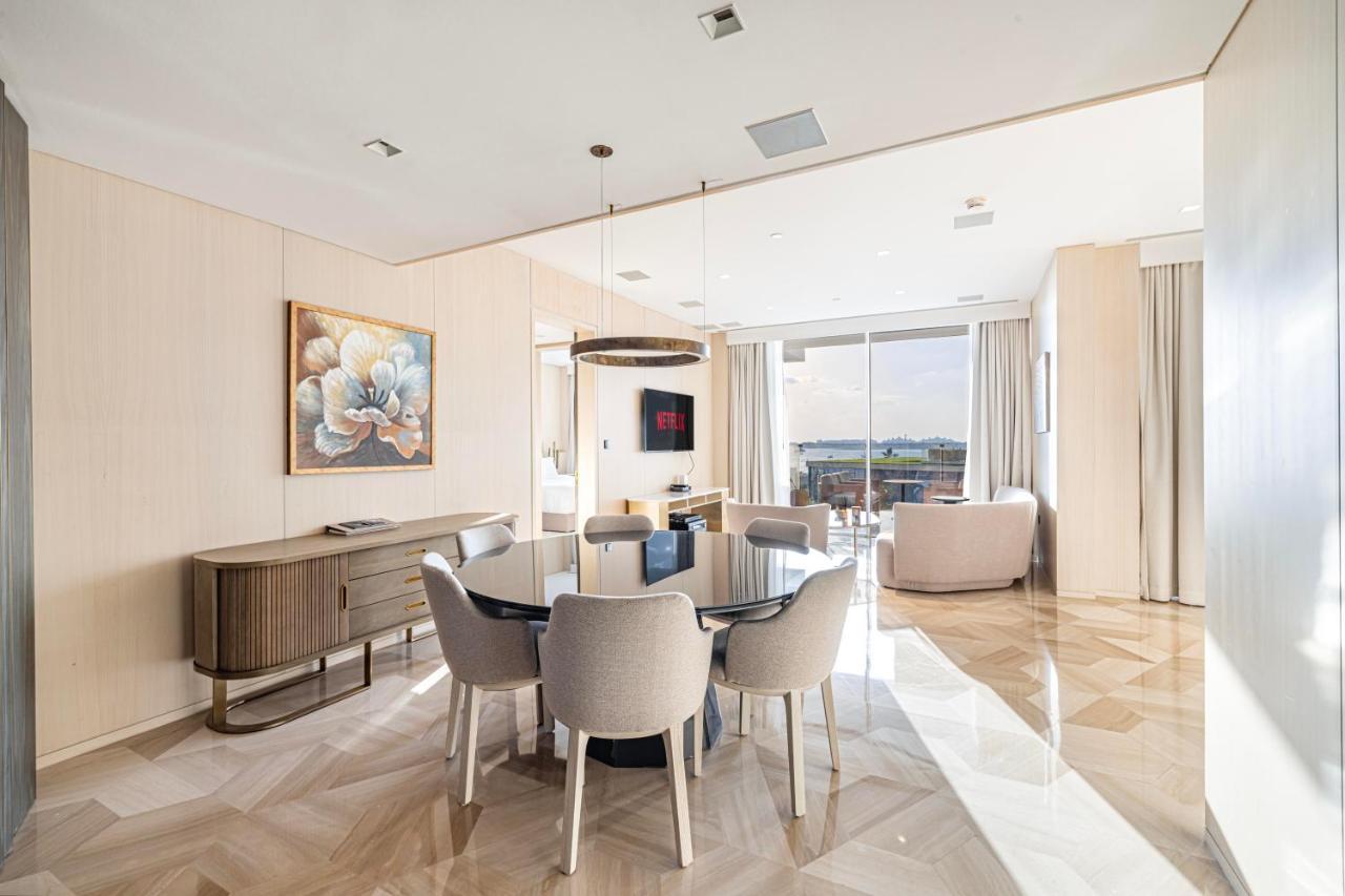 Apartment Daniels Five Palm 2br With Maid And Sea View Dubai