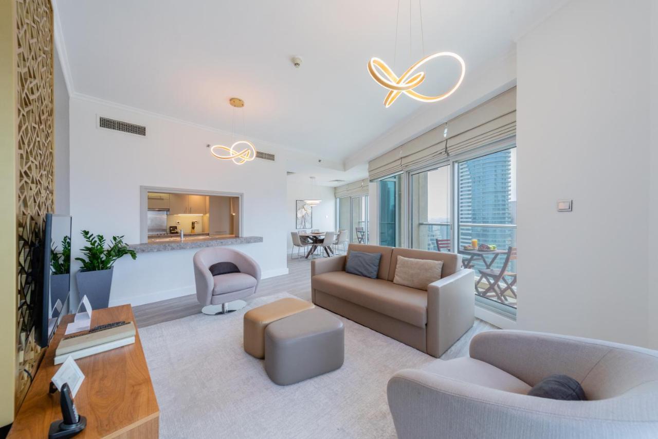 Boutique Living - Burj Views - Renovated Daire Dubai