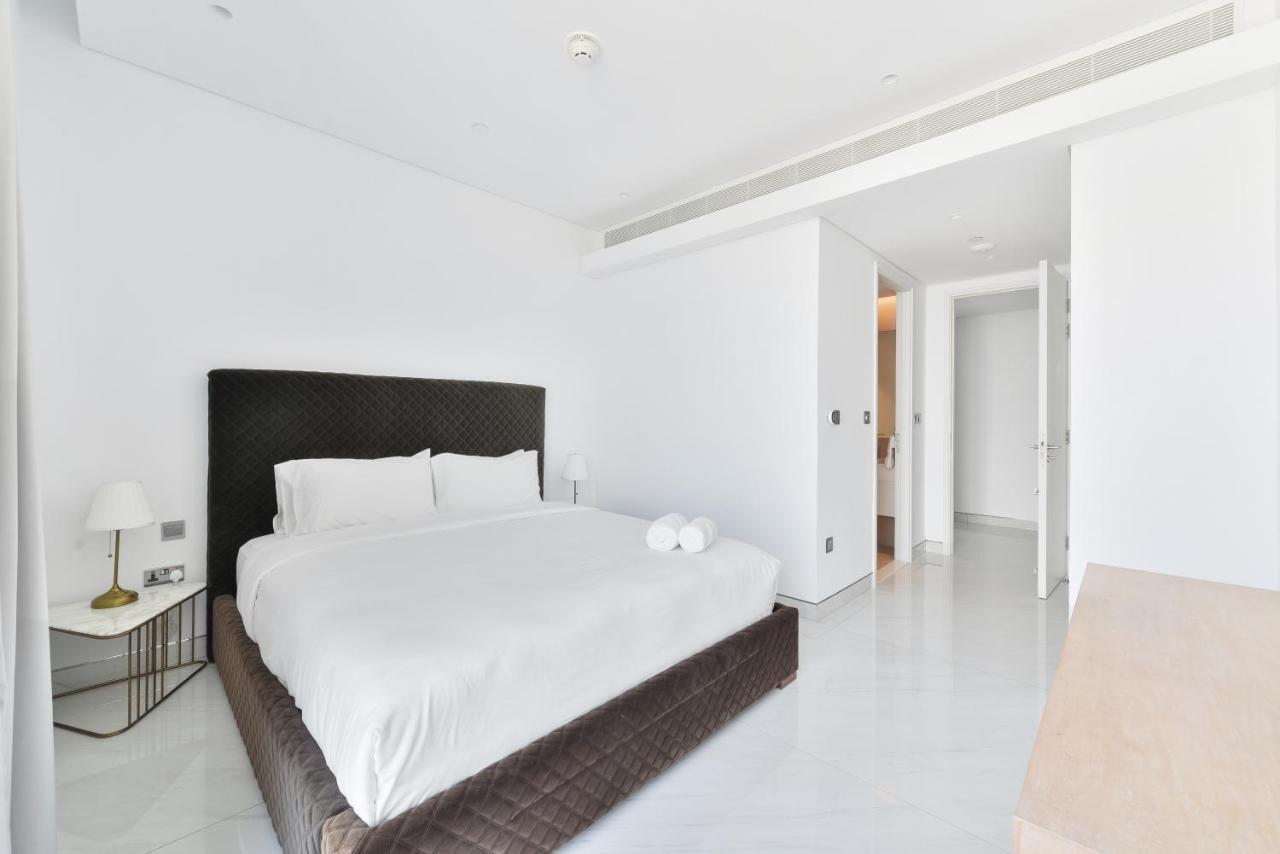 Spectacular 3 Bedroom With Maids Facing The Eye * Dubai
