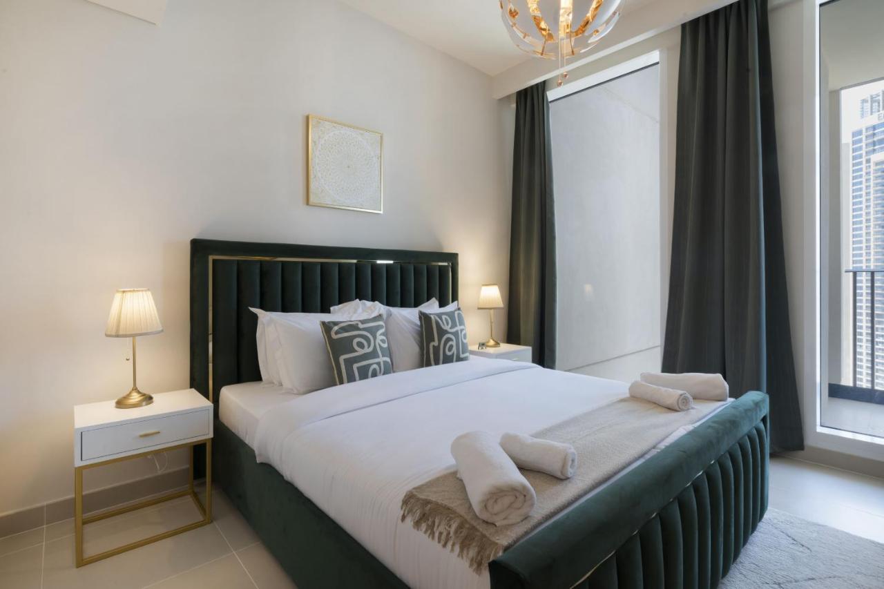 Elegant 2 Bedroom Luxury Living In Harbour Gate - Allsopp&allsopp * Dubai