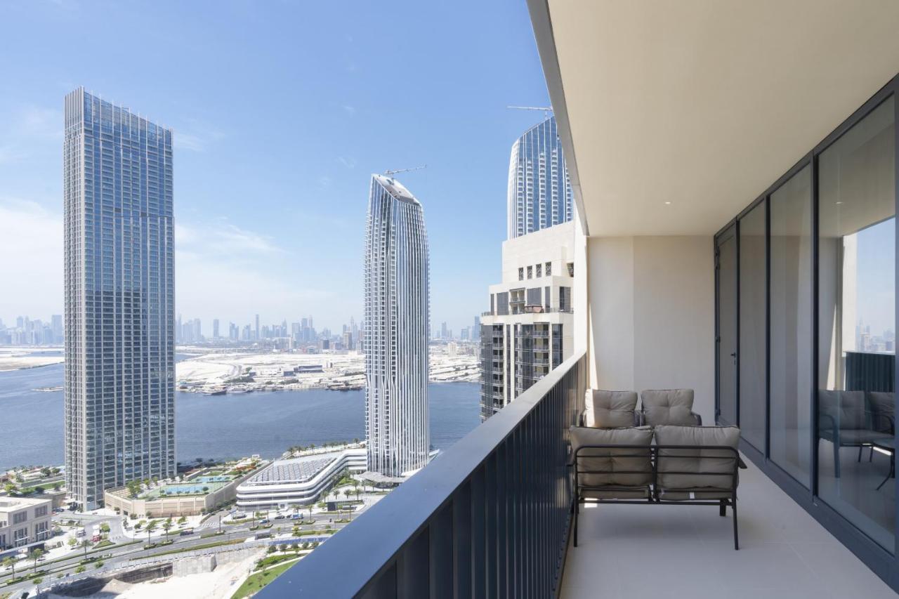 Elegant 2 Bedroom Luxury Living In Harbour Gate - Allsopp&allsopp *