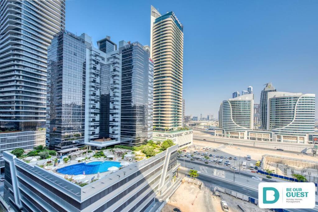 1br + Maid In Downtown