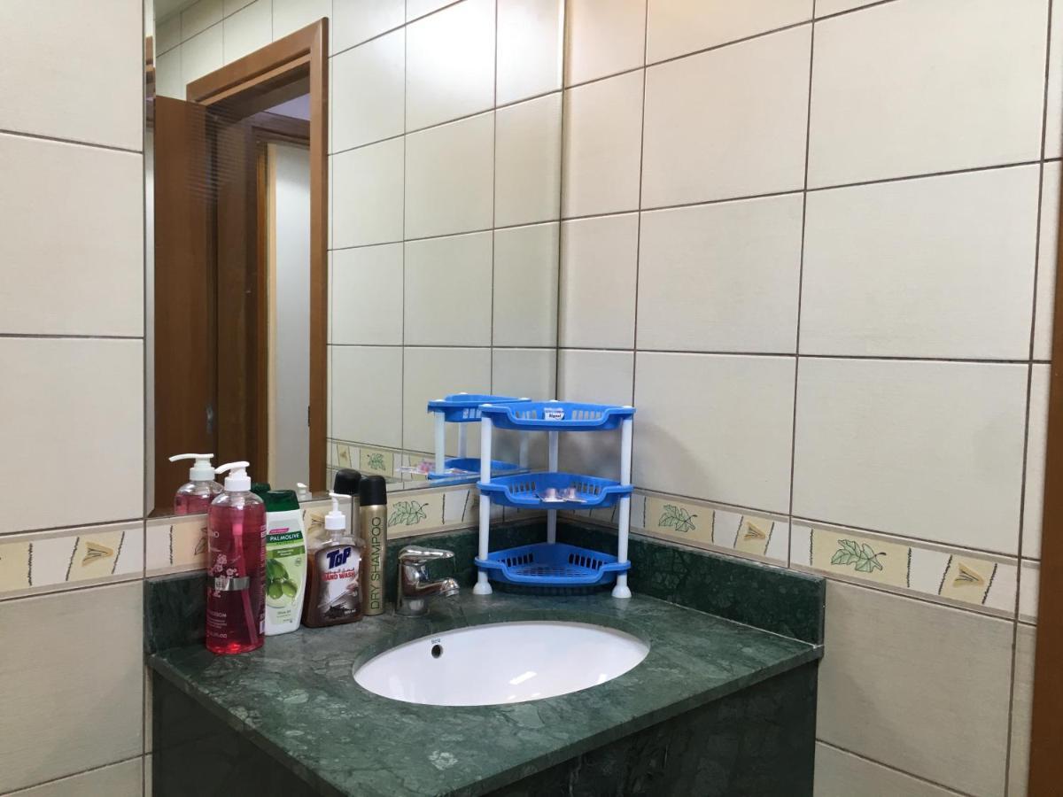 Octavius Holiday Homes, Spacious 2 Bedroom Apartment, Skyline & Burj Khalifa View Apartment *