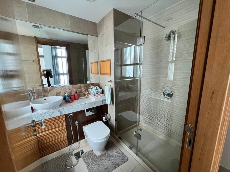 Apartment Stunning Canal And Palm View 'best Unit' Dubai