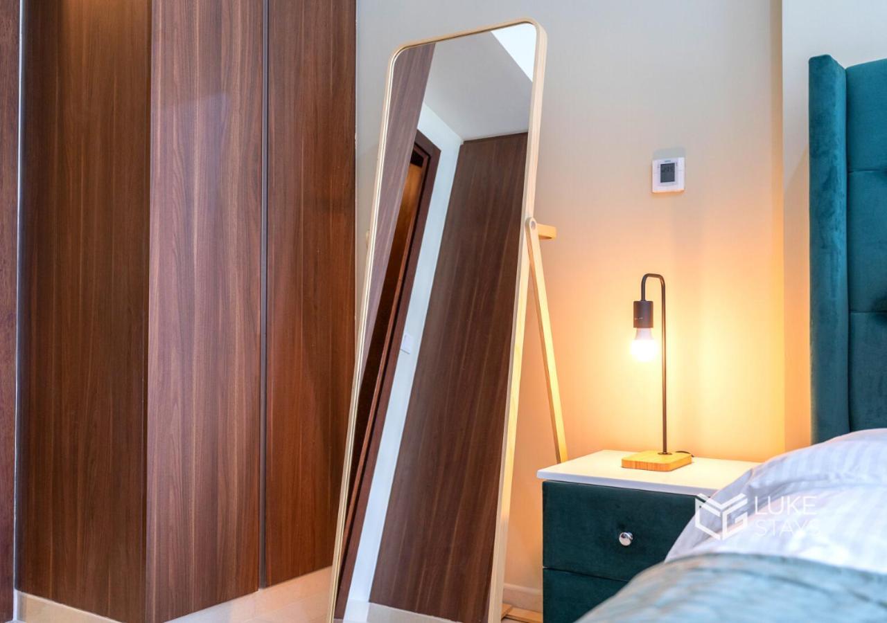 Apartment Luke Stays -damac Vera Residences