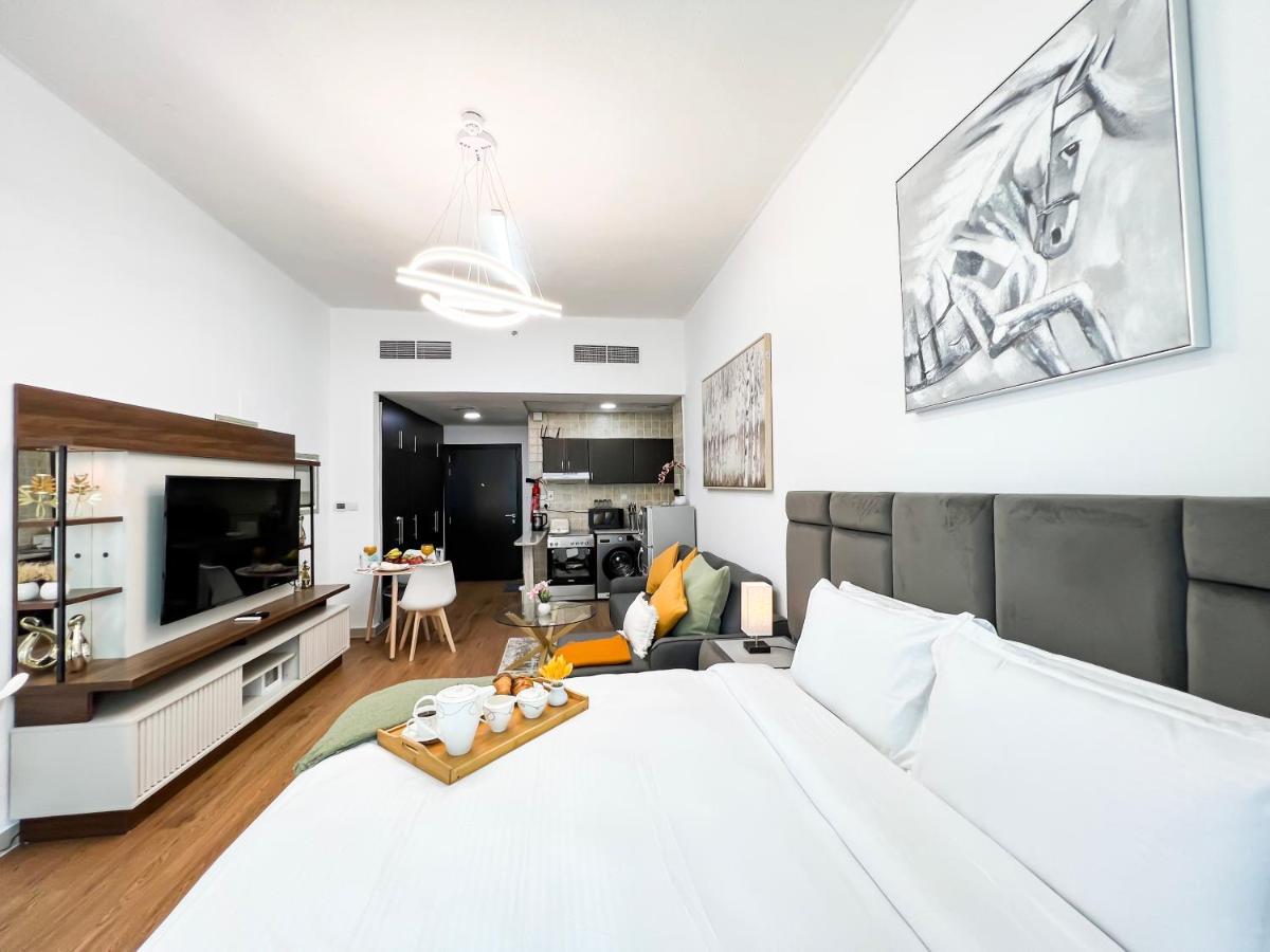 Luxury Close To Jbr Beach&yacht Club&metro-available Airport Shuttle