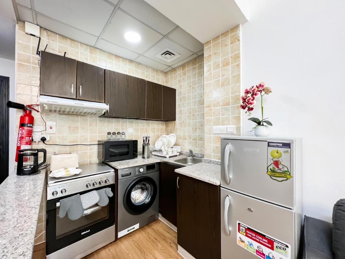 Luxury Close To Jbr Beach&yacht Club&metro-available Airport Shuttle Apartment