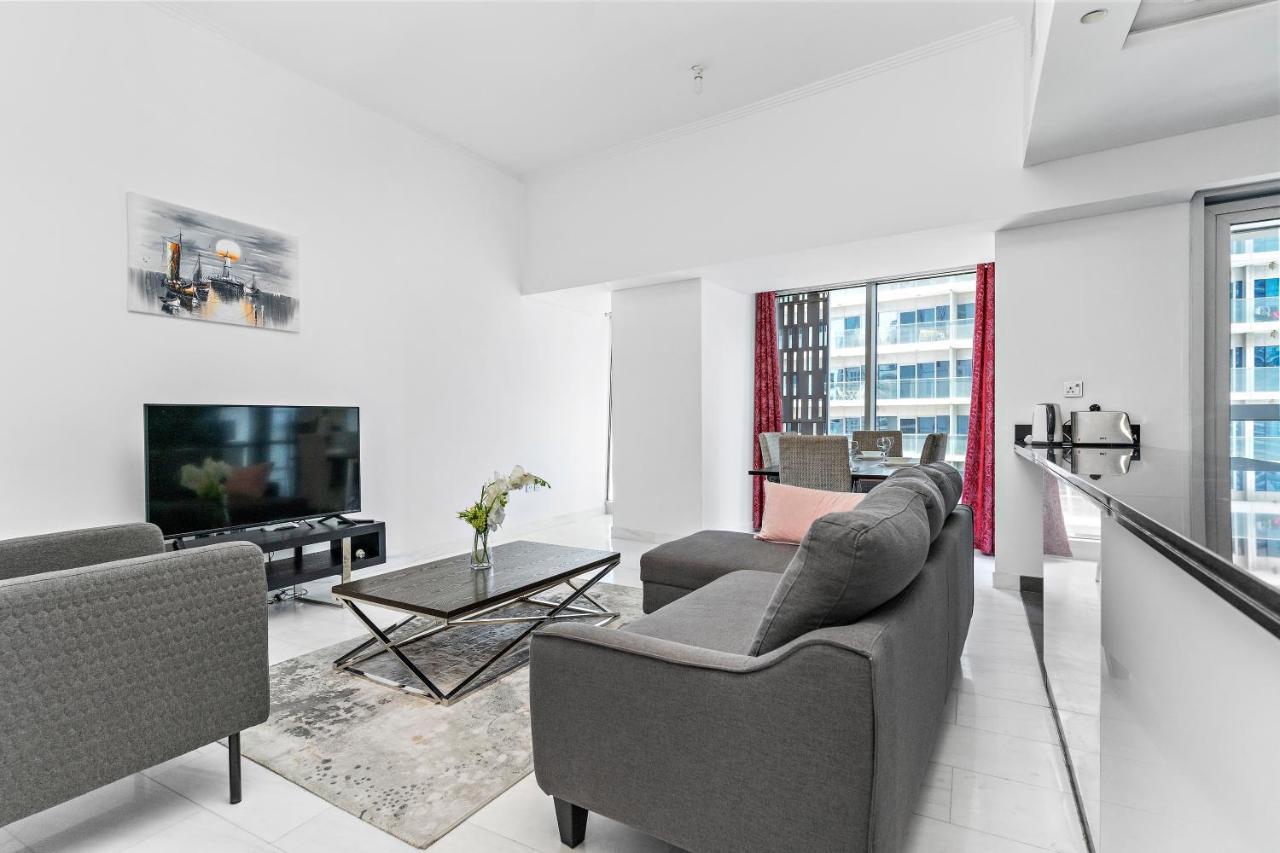 Stonetree - Cayan Tower 2 Bedroom - Location * Dubai