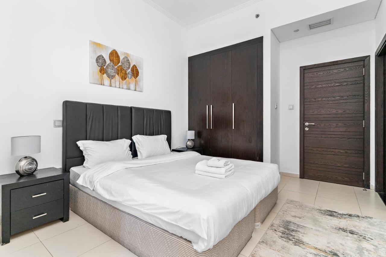 Stonetree - Cayan Tower 2 Bedroom - Location Apartment