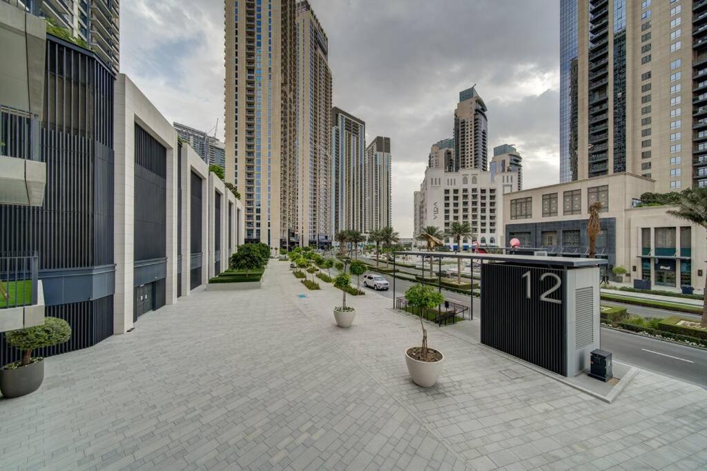 Spacious L Brand New L Great Amenities Apartment