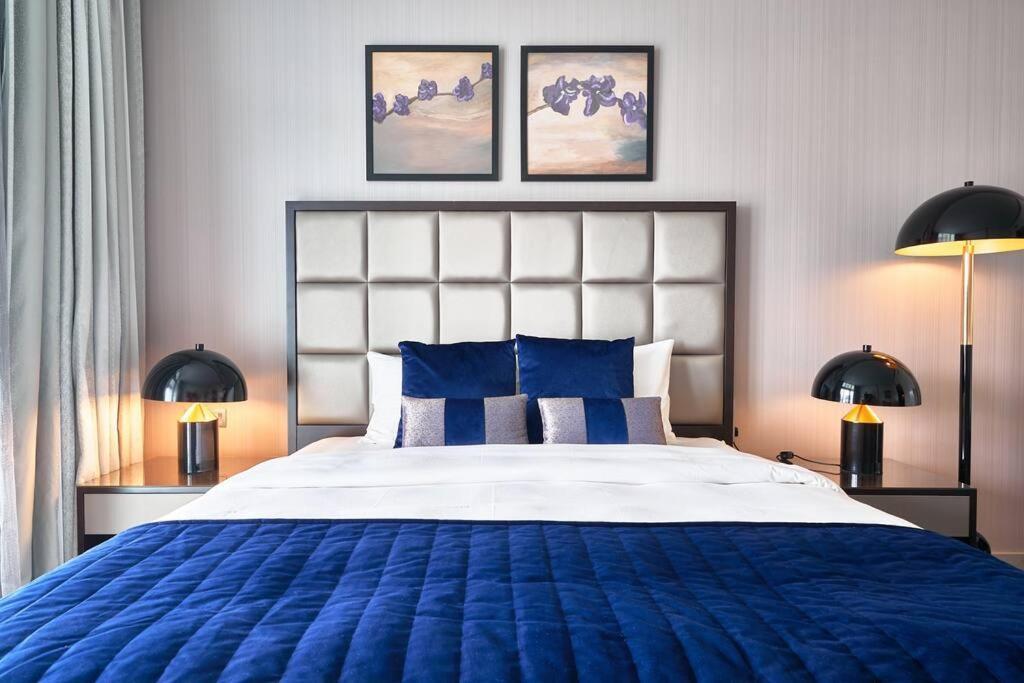 Daire 5* Studio, 10min Walk To Mall, 1min Bay Sqr Dubai