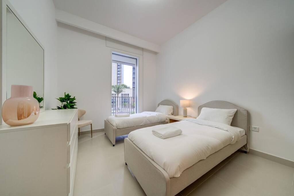 Apartment Spacious L Brand New L Great Amenities *