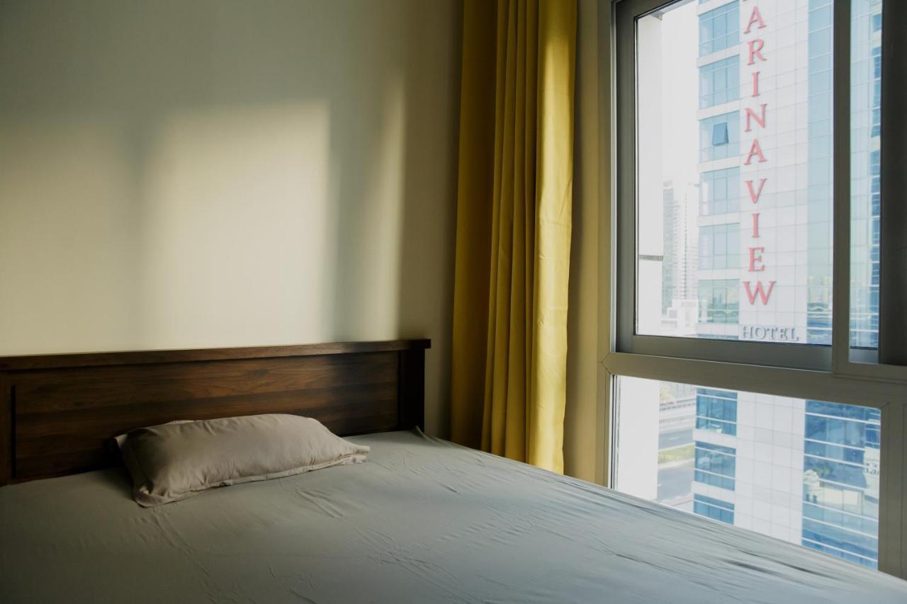 Yellow Studio Apt 511 In Marina Diamond One Apartment *