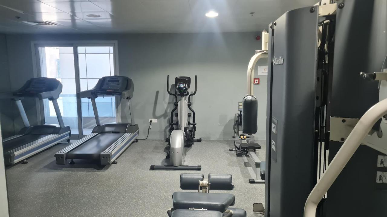 Yellow Studio Apt 511 In Marina Diamond One Dubai