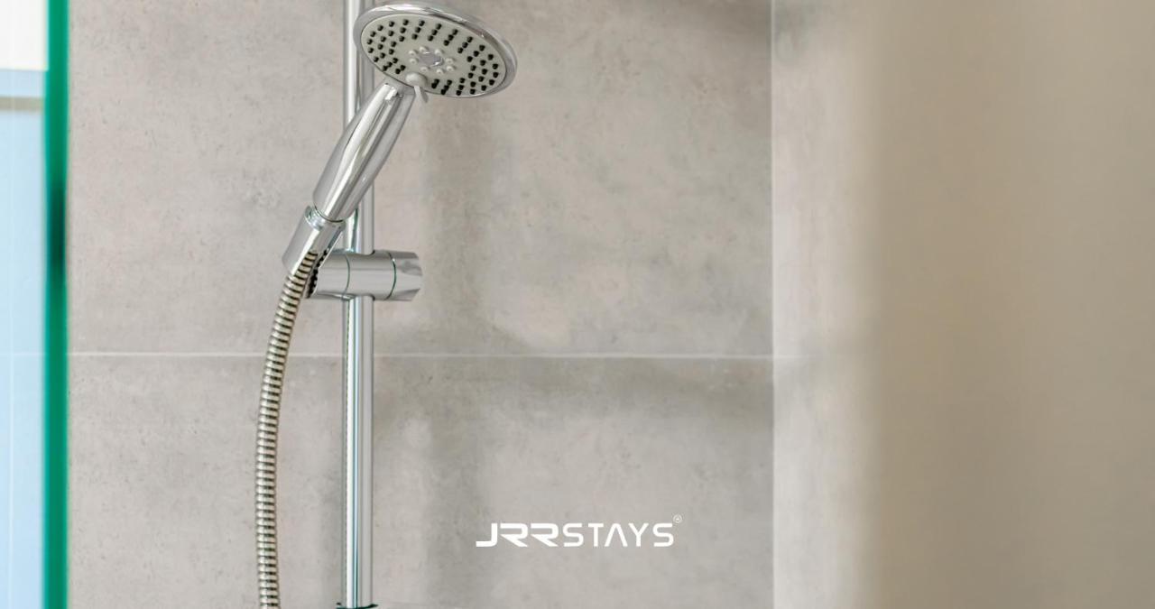 Sleek & Modern - In Jvc * Dubai