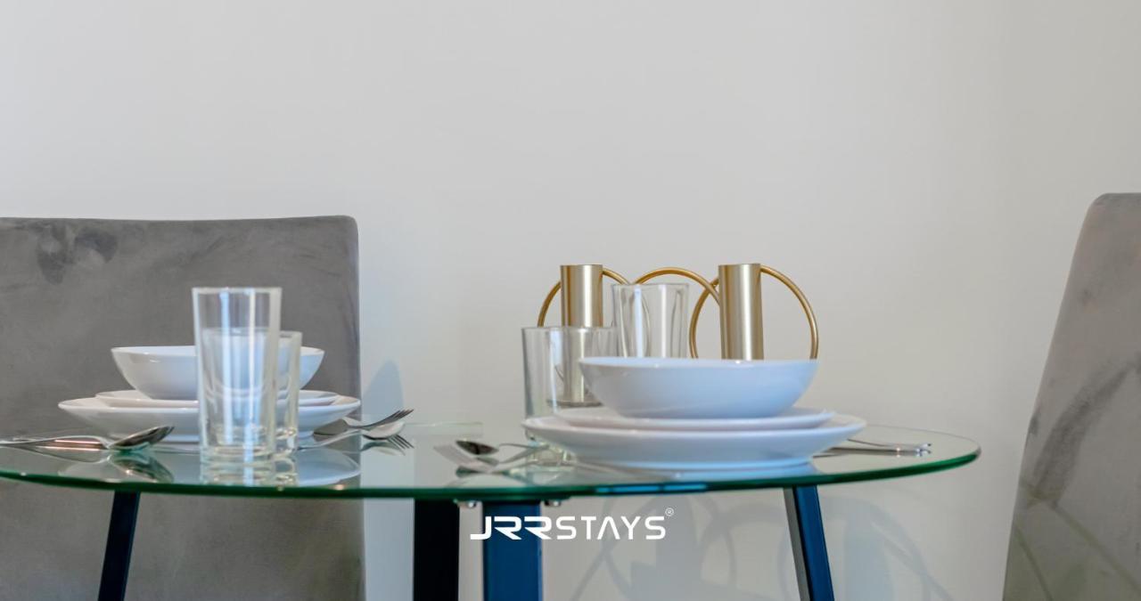 Sleek & Modern - In Jvc * Dubai