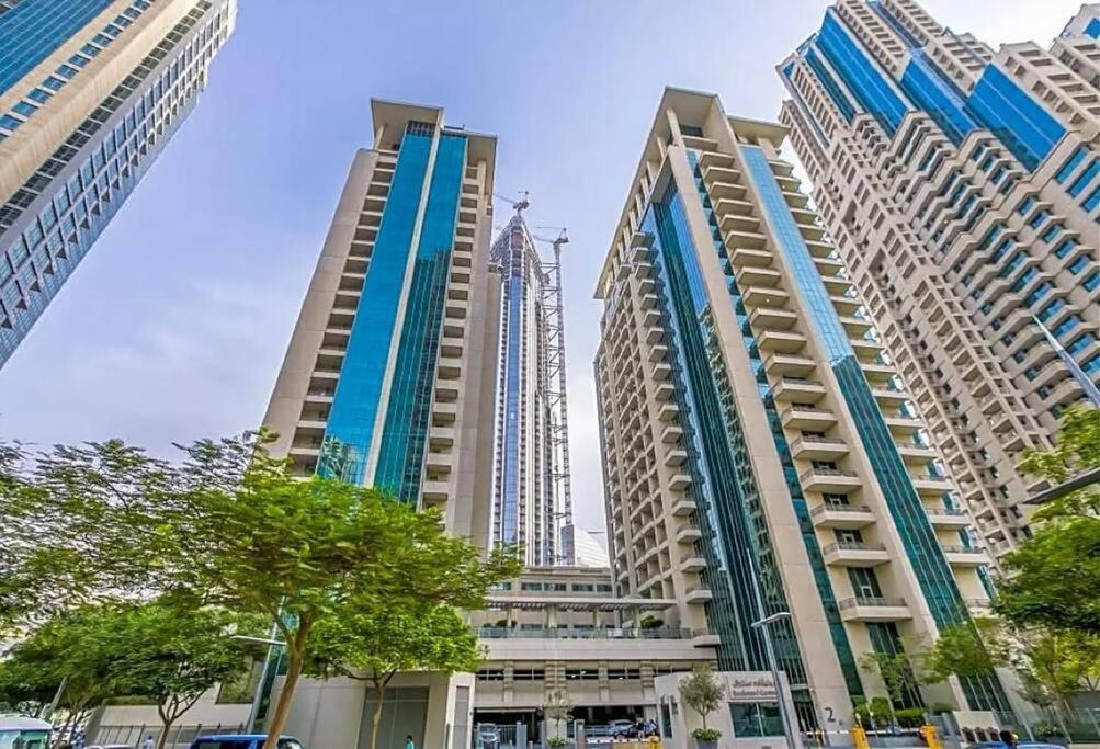 For Rent Close To Burj Khalifa &dubai Mall. Apartment *