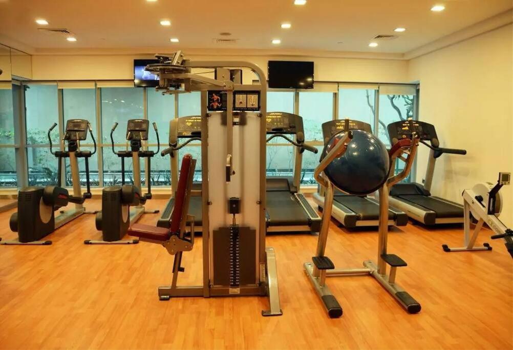 For Rent Close To Burj Khalifa &dubai Mall. Apartment