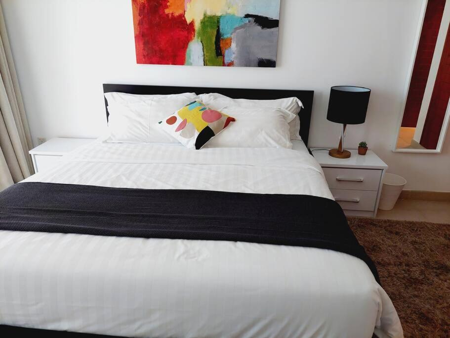 For Rent Close To Burj Khalifa &dubai Mall. Apartment *