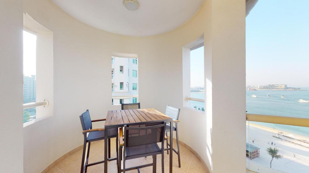 Daire Al Dabas Views, 3bd Sleeps 6, Beachfront & Pool Access *