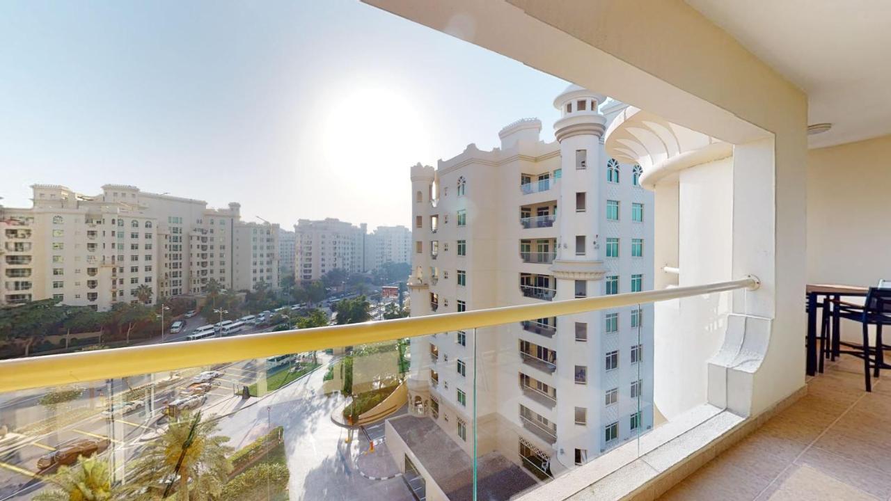 Daire Al Dabas Views, 3bd Sleeps 6, Beachfront & Pool Access *