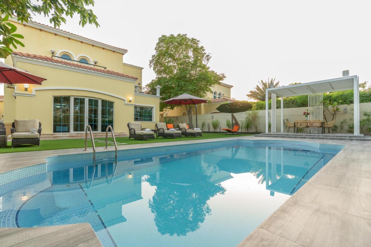 Apartamento 6 Plus 1 Bdr Jumeirah Park With Amz Climatized Huge Private Pool - 5 Min From Jbr Beach *