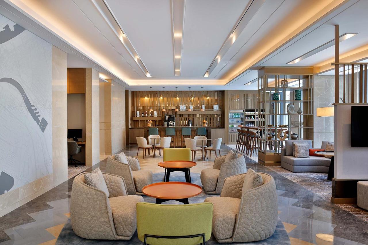 Hotel Courtyard By Marriott Culture Village, Dubai