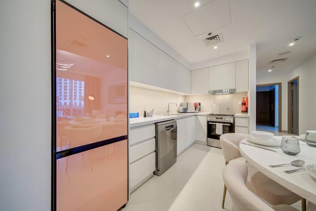 Apartment Spacious L Brand New L Great Amenities