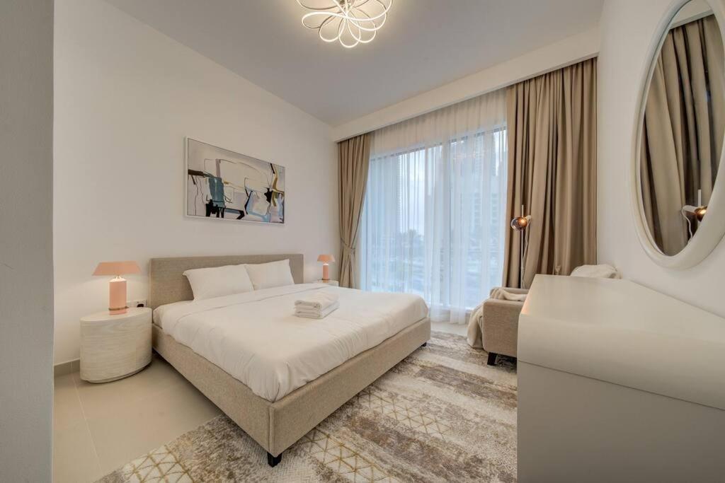 Spacious L Brand New L Great Amenities
