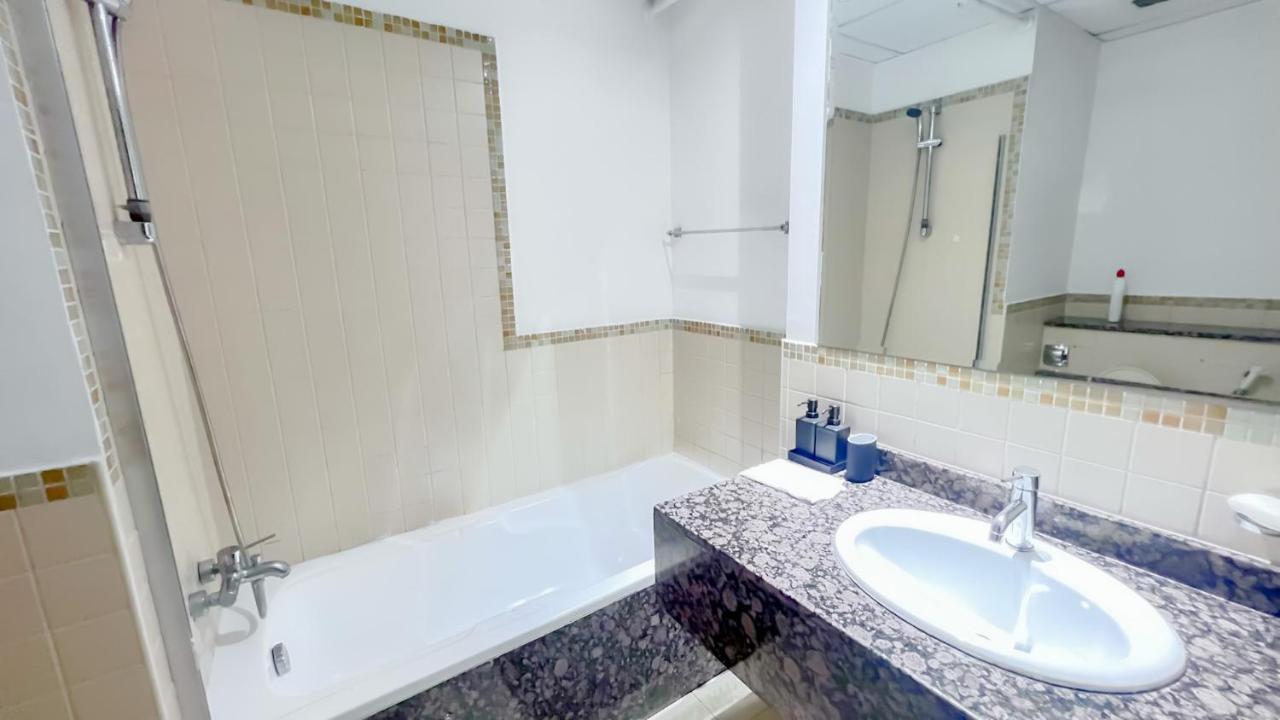 Jbr Walk Luxury 2 Bedroom - Free Beach Access *