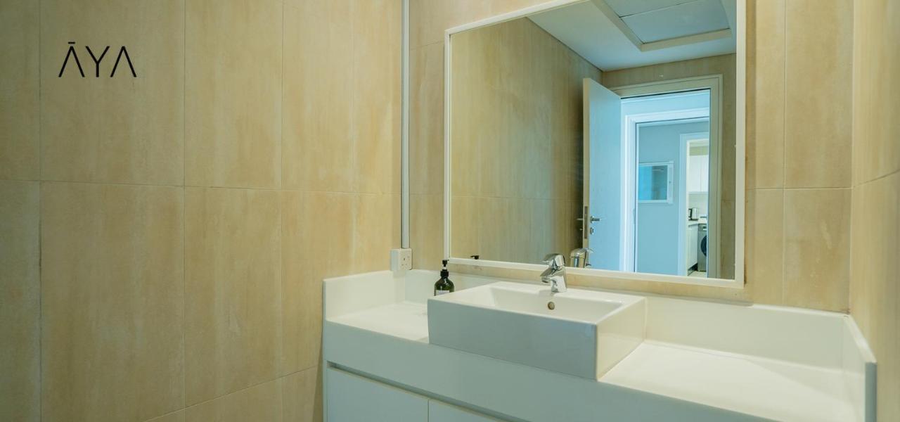 Beachfront Bliss 1br In Marina *