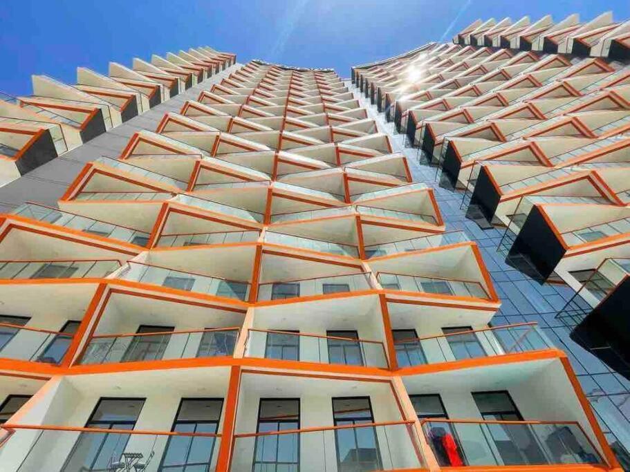 Downtown 7 Minutes Away From Burj Khalifa Daire