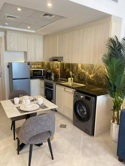 Downtown 7 Minutes Away From Burj Khalifa Daire Dubai