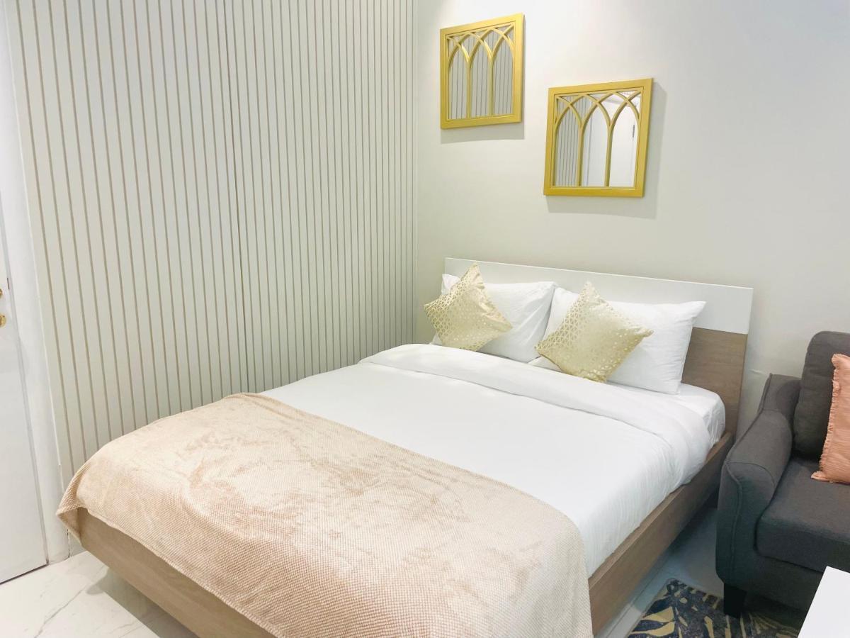 Diamond Plaza - 1br In Marina
