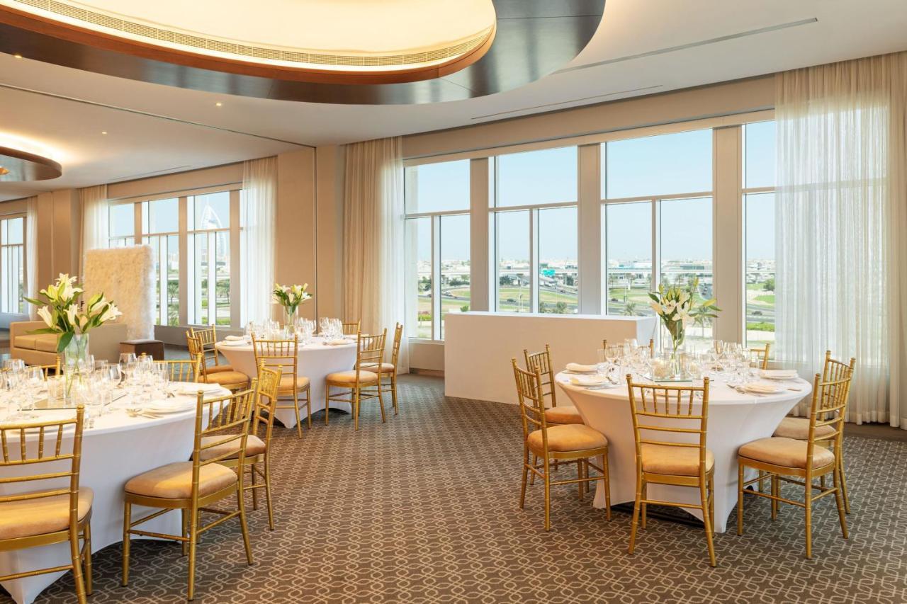 Sheraton Mall Of The Emirates Hotel,