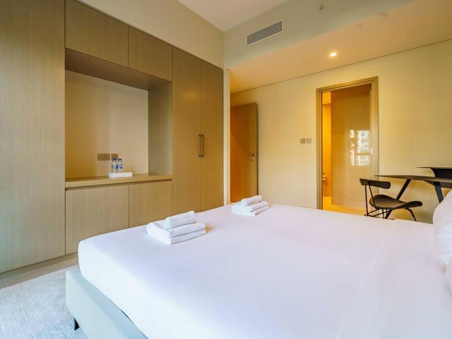 Sophisticated 2br In Unbeatable Downtown Location Daire Dubai