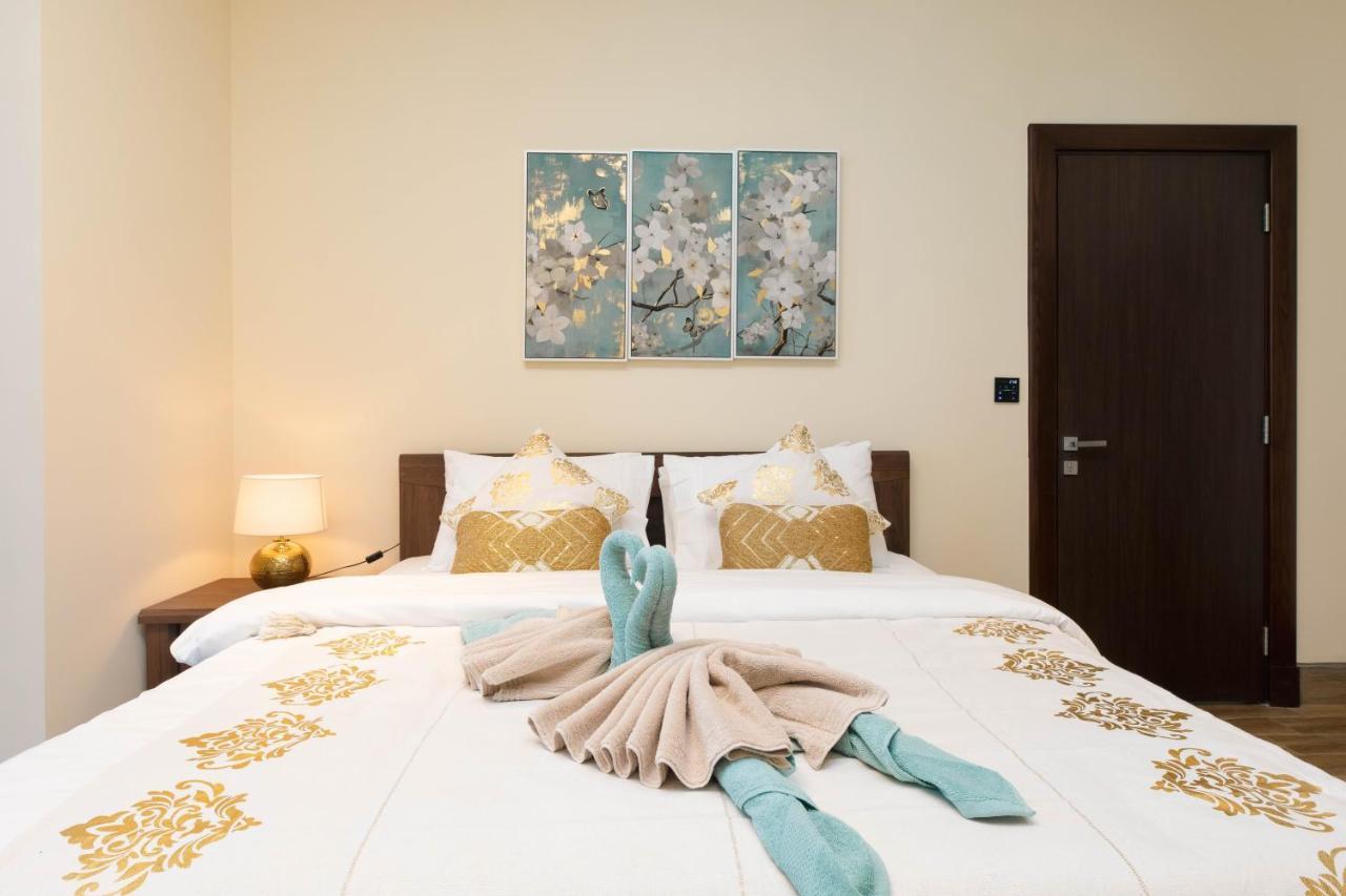 Apartment Simply Comfort In J One Tower Dubai