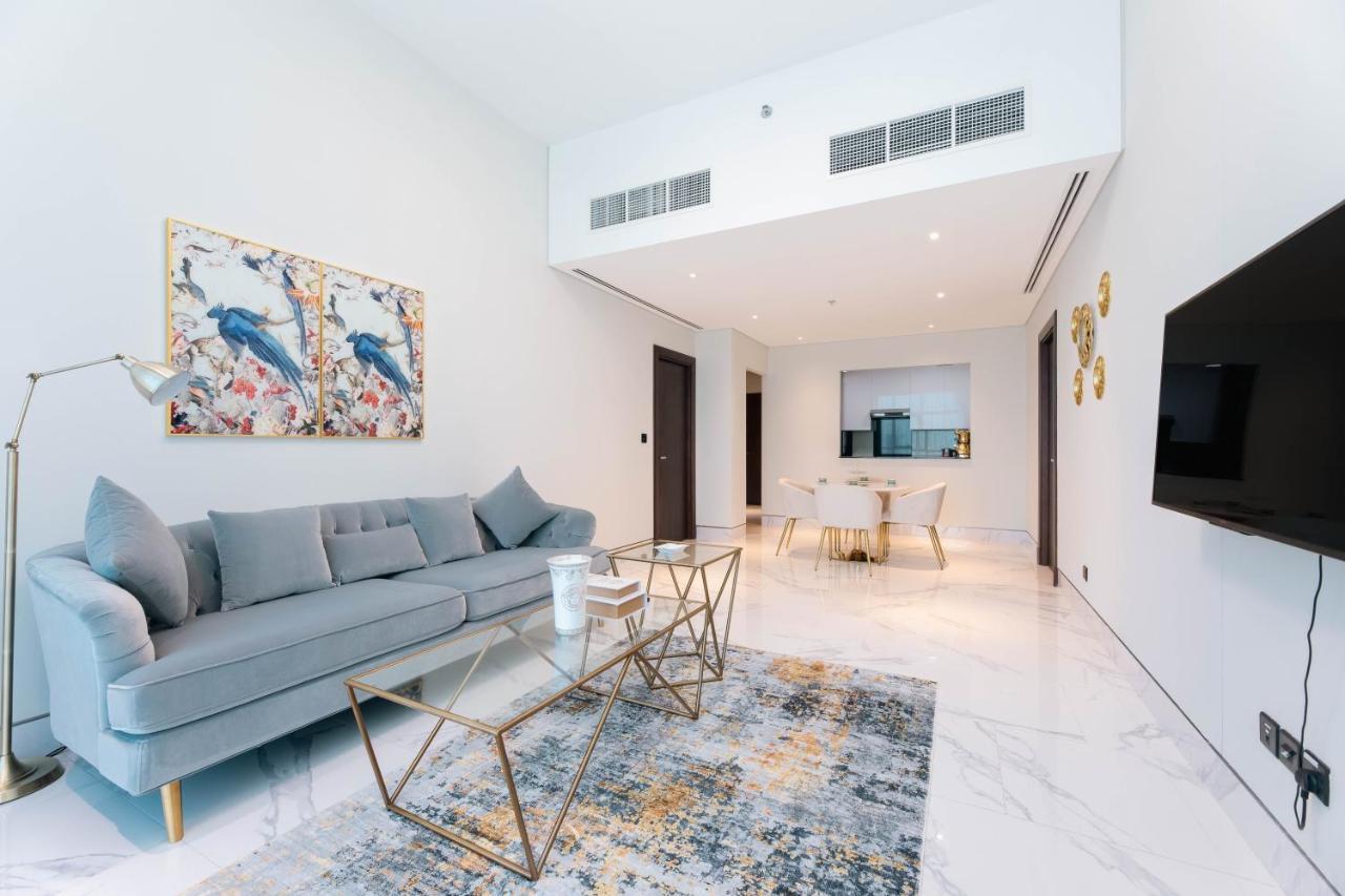 Simply Comfort In J One Tower Apartment