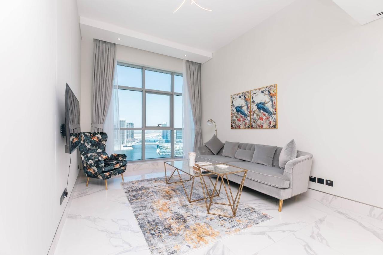 Simply Comfort In J One Tower Apartment *