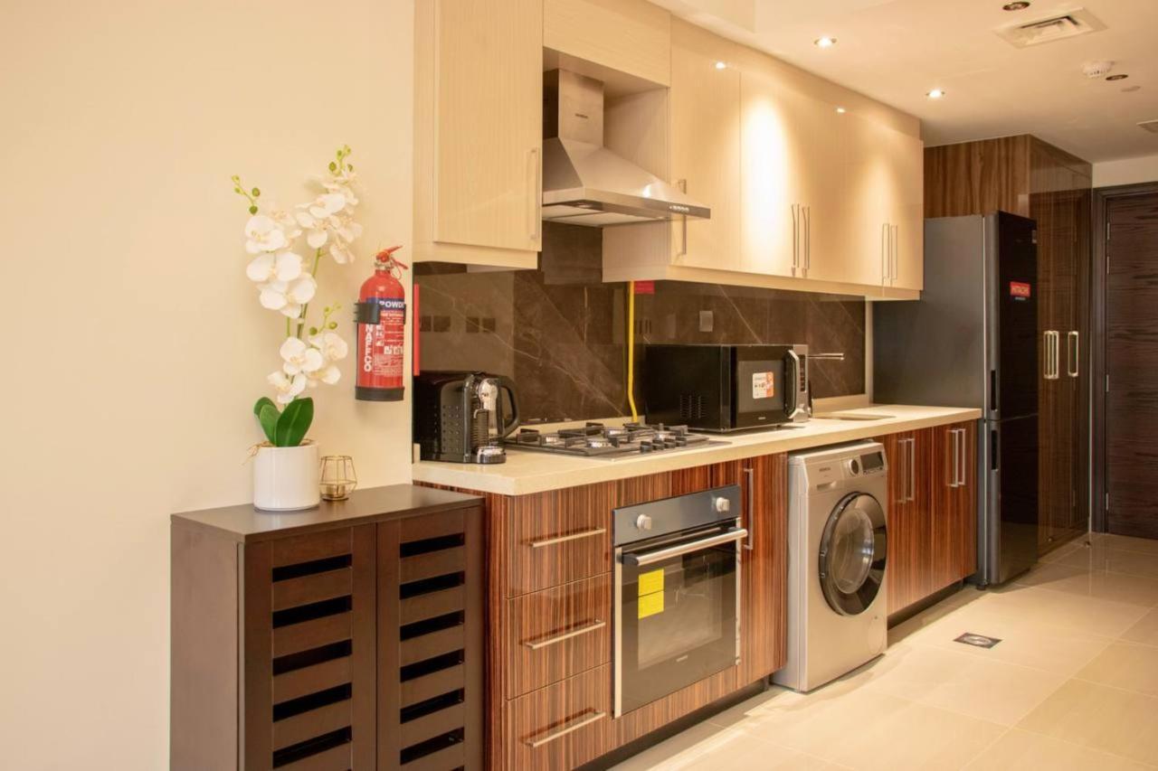 Aws Homes - Luxurious High Floor Studio With Breathtaking View Apartment
