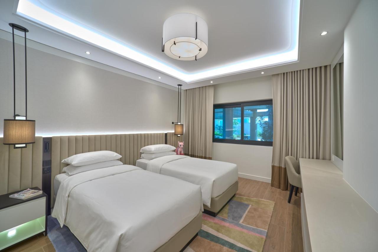 Grand Hyatt 4*