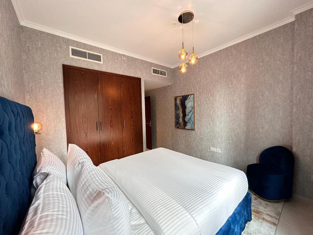 Daire Durrani Homes - Supreme 5br Besides Mall With Burj Khalifa And Fountain View