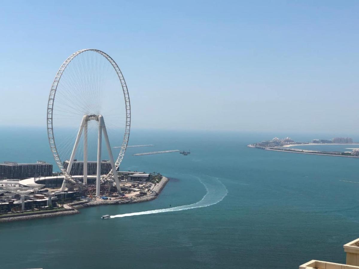 Beautiful Home, Magnificent View Apartment Dubai